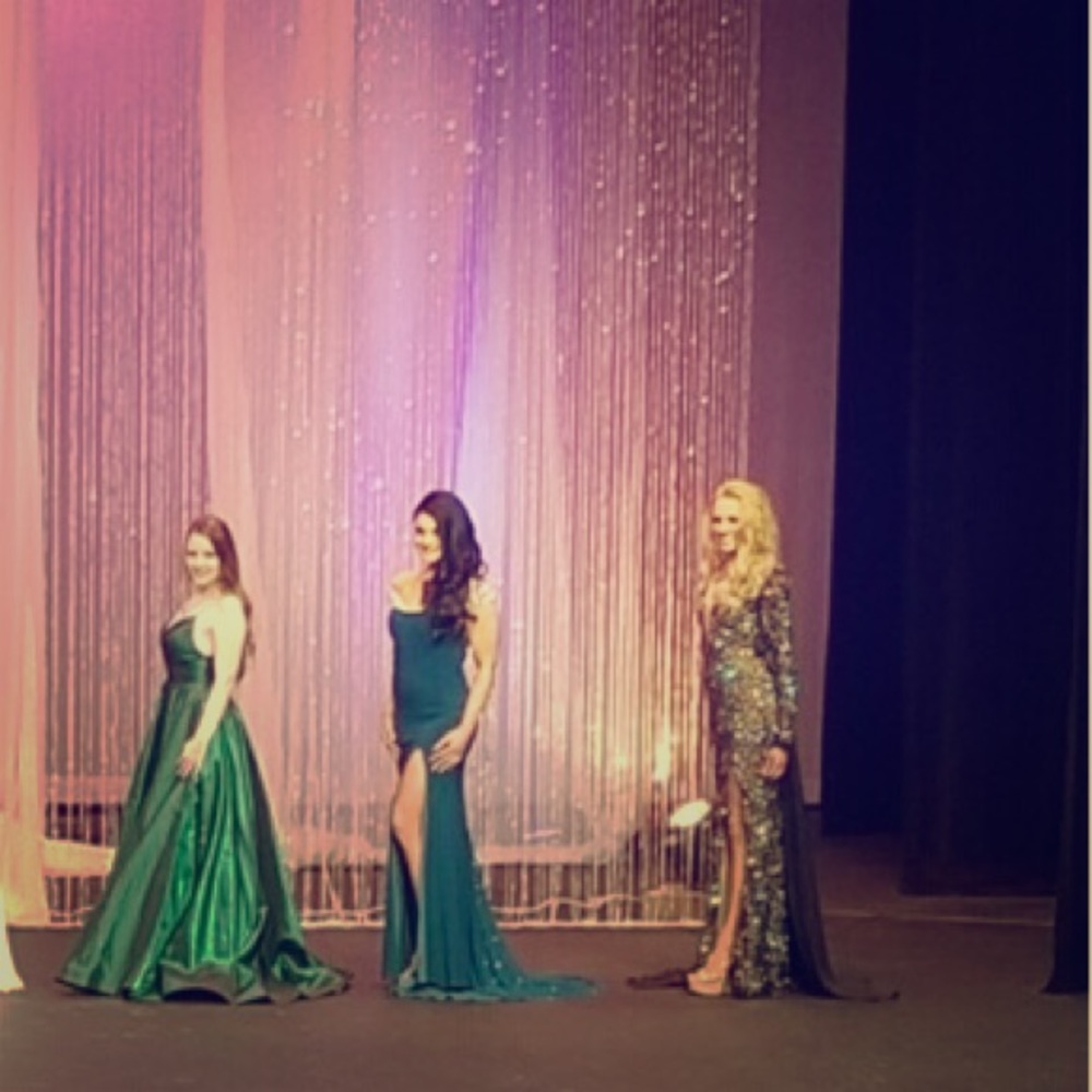 Beautiful Jovani gown